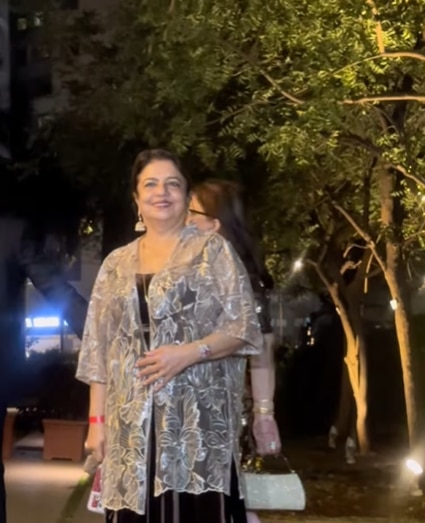 In the wedding reception, husband Siddharth's hand was seen holding Neelam, Bangi in a glam look and Flonting vermilion, Priyanka's new fledgling sister -in -law