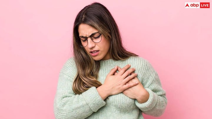 The difficulty of breathing, especially when it is with chest pain or discomfort, is an important symptom of a heart attack. It can still happen when you are resting or doing light-heart activities and feel like blowing your head or blowing your head.