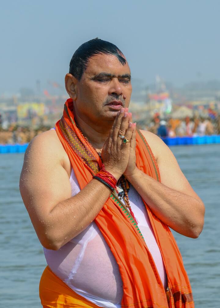 राजस्थान के मुख्यमंत्री भजन लाल शर्मा ने कहा कि हम सौभाग्यशाली हैं कि 144 वर्ष बाद आए इस महाकुंभ में हमने डुबकी लगाई.