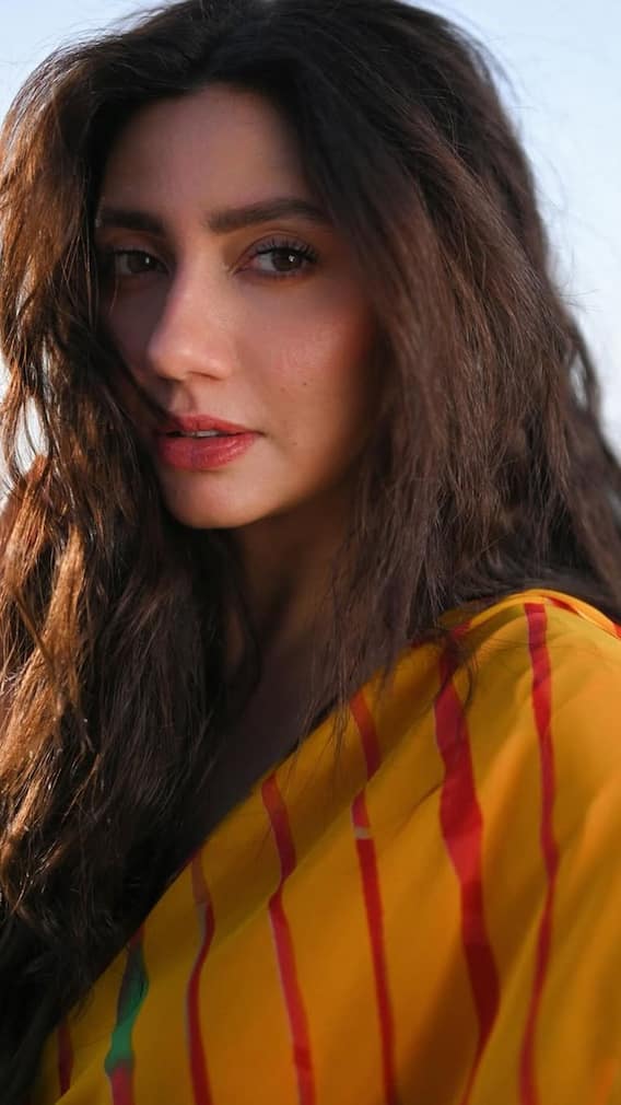 Mahira Khan Channels Her Inner Sridevi In A Yellow Saree