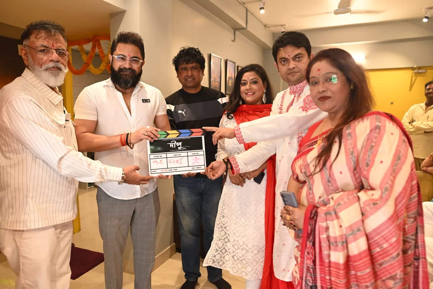 Dippendu Biswas: দীপেন্দু বিশ্বাসের জীবন নিয়ে সিনেমা, গুরুত্বপূর্ণ ভূমিকায় থাকছেন সোহম চক্রবর্তী