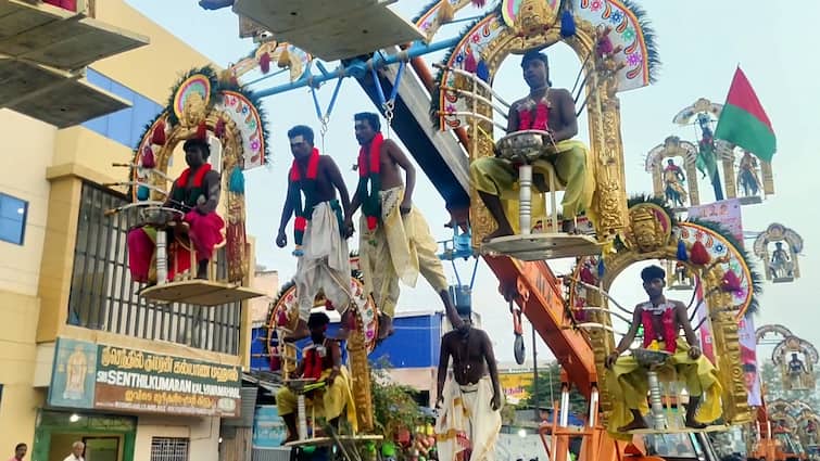 Palani thaipusam 2025 festival started devotees started visit murugan temple tnn Palani thaipusam 2025: நாளை தொடங்கும் தைப்பூச விழா... பழநியை நோக்கி  படையெடுக்கும் பக்தர்கள்..