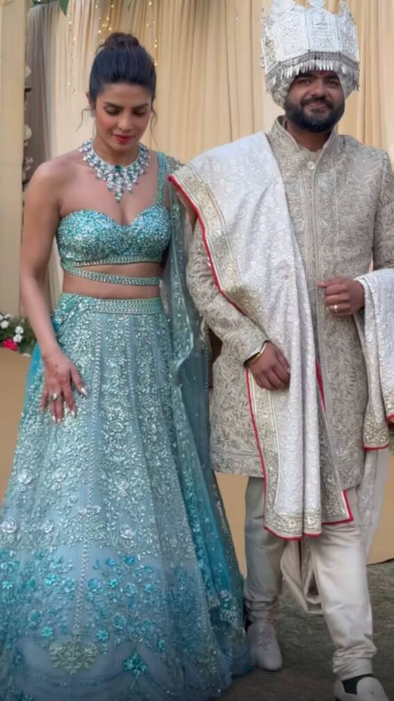 மரகத நெக்லஸில் ஜொலித்த பிரியங்கா சோப்ரா - விலை எவ்வளவு தெரியுமா?