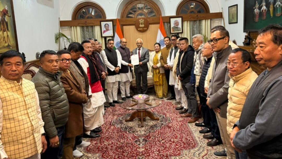 Manipur CM N Biren Singh Resigns meets Governor after Delhi visit Amit Shah ann एन बीरेन सिंह ने मणिपुर के CM पद से दिया इस्तीफा, आज अमित शाह से दिल्ली में हुई थी मुलाकात