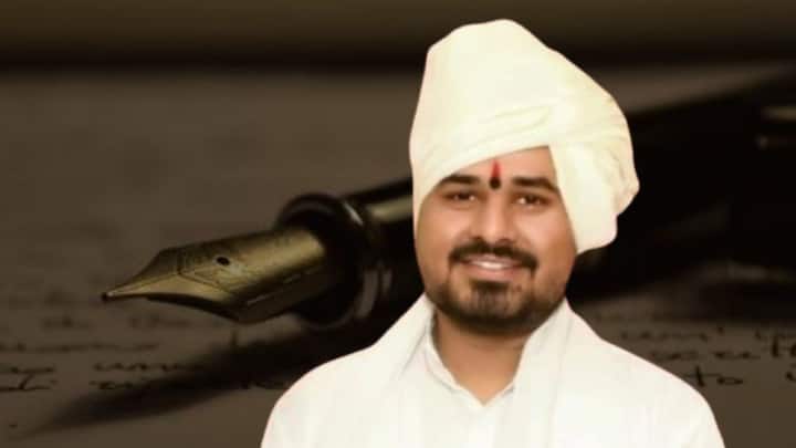 अडीच वर्षांपूर्वी हॉटेल क्षेत्रात उतरण्याचं ठरवलं. नादब्रह्म ईडलीची काही लाख रुपये मोजून फ्रेंचायजी घेतली. पिंपरी चिंचवड परिसरात हा नवा व्यवसाय सुरु केला, जो आज ही सुरु आहे. आधीचं कर्ज असताना पुन्हा या व्यवसायासाठी ही महाराजांनी कर्ज घेतलं.