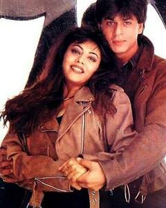 Valentine Week: जब गौरी के लिए शाहरुख खान पर तन गई थी बंदूक, क्या आप जानते हैं रोमांस के किंग की लव स्टोरी?