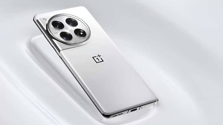 OnePlus 13 Mini to be launch soon Will get Snapdragon 8 Elite processor know details OnePlus 13 Mini अगले महीने हो सकता है लॉन्च! मिलेगा Snapdragon 8 Elite प्रोसेसर, जानें डिटेल्स