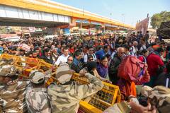 रीवा-भोपाल से लेकर कानपुर-लखनऊ तक महाकुंभ ने लगाया ट्रैफिक पर ब्रेक... जाम के आगे रेल-सड़क सब फेल!