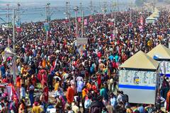 Mahakumbh 2025: महाकुंभ के रास्ते में कई घंटों तक फंस सकते हैं आप, अपने साथ गाड़ी में जरूर रखें ये जरूरी चीजें