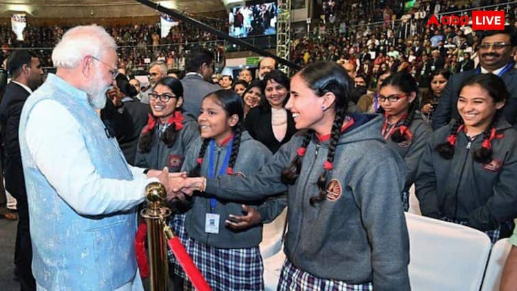 Pariksha Pe Charcha 2025 Timing Where To Watch PM Modi Interaction With Students PPC Live Streaming Telecast Pariksha Pe Charcha Timing: प्रधानमंत्री मोदी से सीधी बात, छात्रों को मिलेगा तनाव मुक्त परीक्षा अनुभव