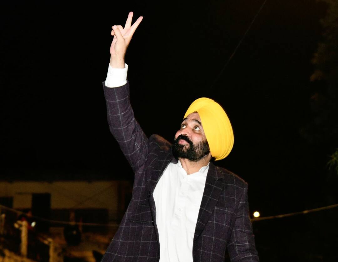 ਦਿੱਲੀ ਦੀ ਜਿਹੜੀ ਵਿਧਾਨ ਸਭਾ ‘ਚ ਮਾਨ ਨੇ ਕੀਤਾ ਪ੍ਰਚਾਰ ਉੱਥੇ ਆਪ ਦੀਆਂ ਉਮੀਦਾਂ ‘ਤੇ ਫਿਰਿਆ ਝਾੜੂ, ਹੁਣ ਪੰਜਾਬ ਦੀ ਵਾਰੀ, ਰਵਨੀਤ ਬਿੱਟੂ ਦਾ ਦਾਅਵਾ Wherever Bhagwant Mann went to the Delhi Vidhan Sabha AAP cleaned up there said Ravneet Bittu ਦਿੱਲੀ ਦੀ ਜਿਹੜੀ ਵਿਧਾਨ ਸਭਾ ‘ਚ ਮਾਨ ਨੇ ਕੀਤਾ ਪ੍ਰਚਾਰ ਉੱਥੇ ਆਪ ਦੀਆਂ ਉਮੀਦਾਂ ‘ਤੇ ਫਿਰਿਆ ਝਾੜੂ, ਹੁਣ ਪੰਜਾਬ ਦੀ ਵਾਰੀ, ਰਵਨੀਤ ਬਿੱਟੂ ਦਾ ਦਾਅਵਾ