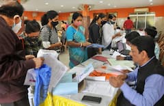 Laxmir Bhandar : লক্ষ্মীর ভাণ্ডারের টাকা পেতে আবেদন করেছেন ? কবে পাবেন টাকা ? নিজেই দেখে নিতে পারবেন আবেদনপত্রের স্টেটাস