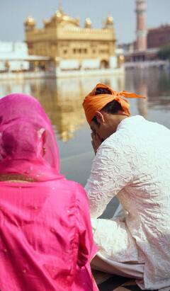 PICS: Vicky Kaushal And Rashmika Mandanna Visit Golden Temple Amid 'Chhaava' Promotions