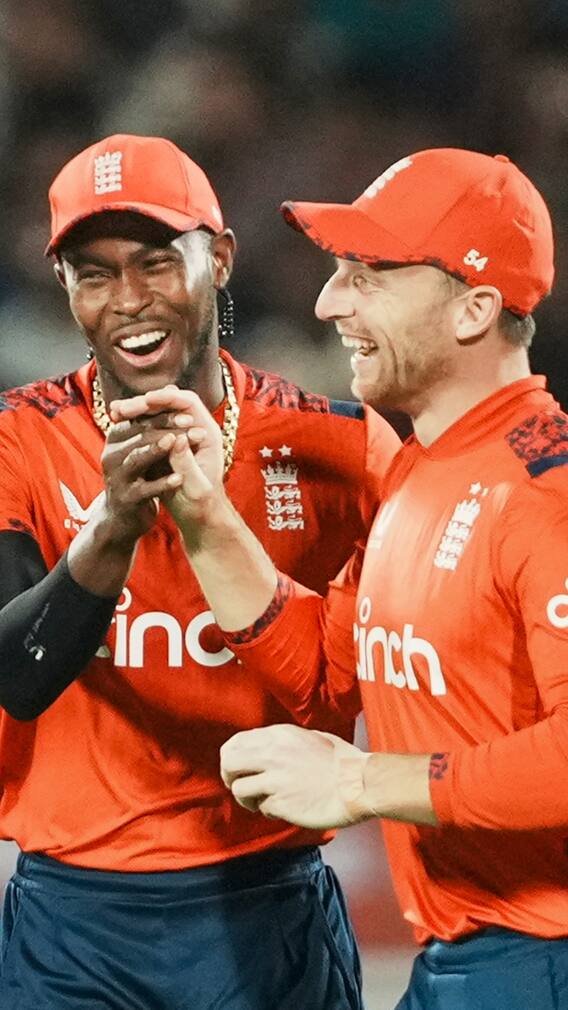 चैंपियंस ट्रॉफी 2025 के लिए इंग्लैंड की 15 सदस्यीय टीम