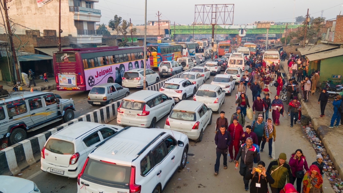 Maha Kumbh 2025: बिहार से प्रयागराज जाने वाले ध्यान दें! NH बंद, GT रोड जाम, यूपी से आया ये मैसेज