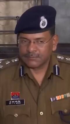 मुंबई एयरपोर्ट से 3 संदिग्ध बांग्लादेशियों को गिरफ्तार कर रायपुर लाया गया | ABP SHORTS