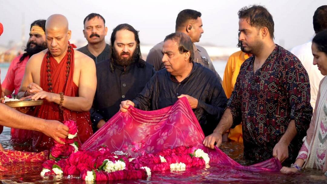 Maha Kumbh 2025: 4 Generations Of Ambanis Join Pilgrims For Holy Dip In Prayagraj Maha Kumbh 2025: 4 Generations Of Mukes Ambanis Join Pilgrims For Holy Dip In Prayagraj Maha Kumbh 2025: 4 Generations Of Ambanis Join Pilgrims For Holy Dip In Prayagraj