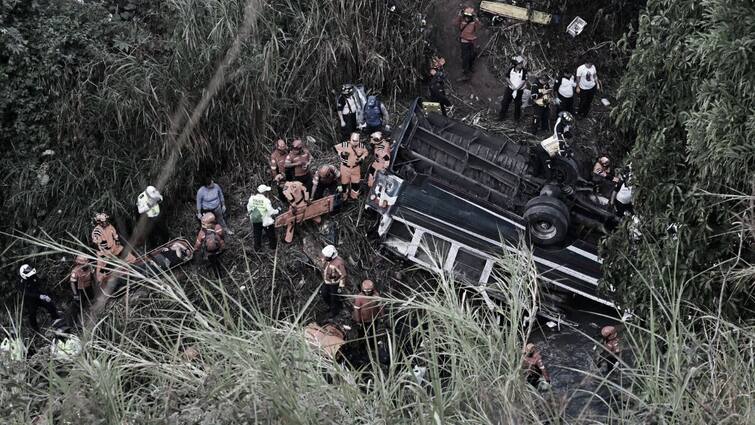 atleast 51 Dead After Bus Plunges Into Ravine In Guatemala detail in tamil Bus Accident: கோர விபத்து..! கவிழ்ந்த பேருந்து, எடுக்க எடுக்க கிடைத்த பிணங்கள் - 51 சடலங்கள் கண்டெடுப்பு