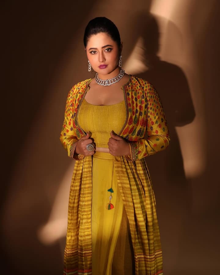 रश्मि ने कहा था कि,