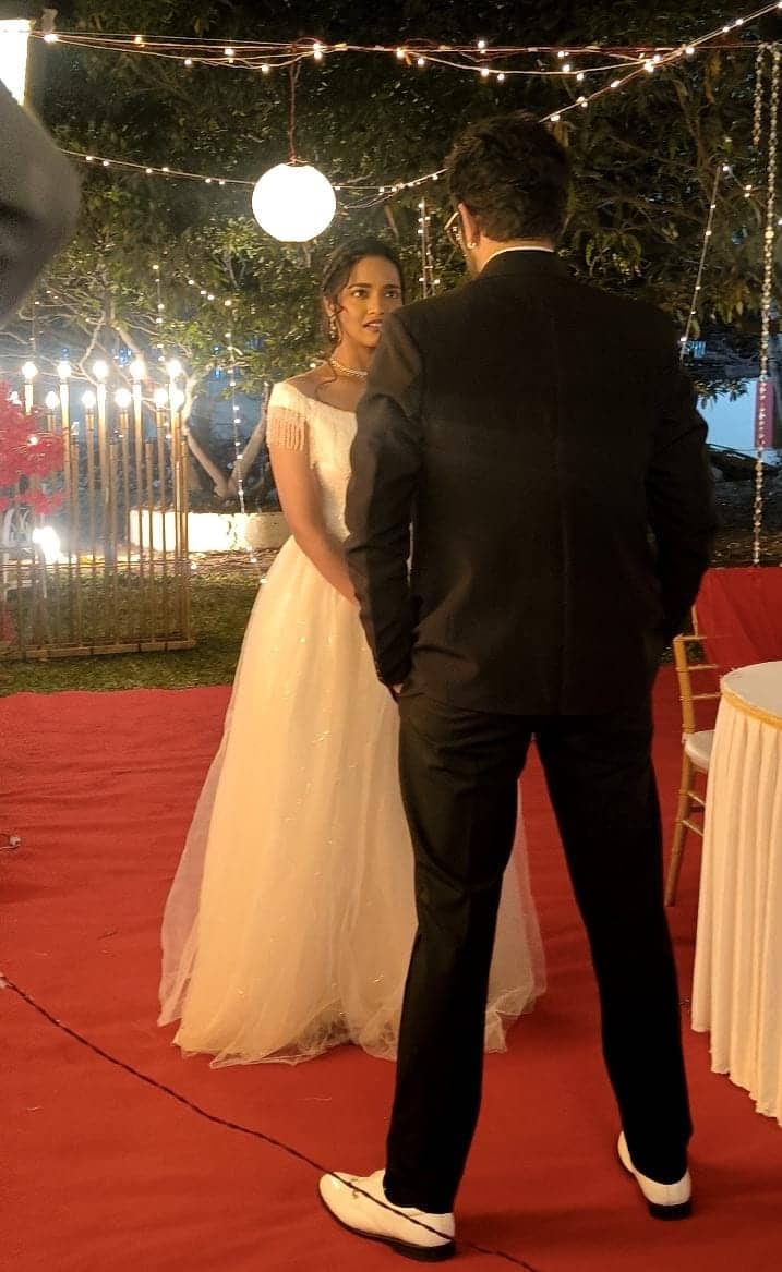 एजे लीलाने केलेलं उपोषण मोडण्यासाठी लीलाचा आवडता नाष्टा ही बनवतोय. पण काही केल्या लीला उपोषण सोडत नाही. सूना लीला वर बारीक लक्ष ठेवून आहेत.