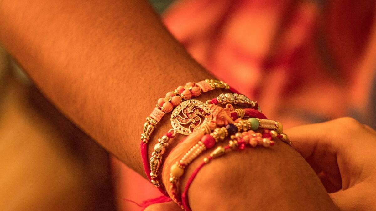 Sister’s Heartfelt 13-Point 'Contract' For Brother Moving To Chennai Goes Viral: ‘Transfer 0.5% Of Your Salary…’