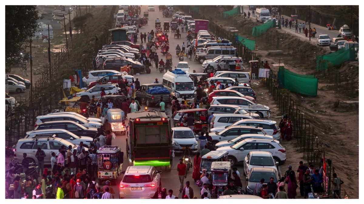 Maha Kumbh To Be No Vehicle Zone After Devotees Stuck In Kilometres-Long Jams