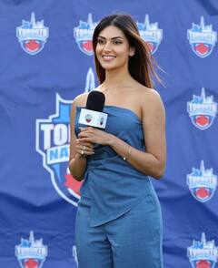 डिनर के लिए किया मना तो इस खूबसूरत भारतीय स्पोर्ट्स एंकर को मिल गया नोटिस!