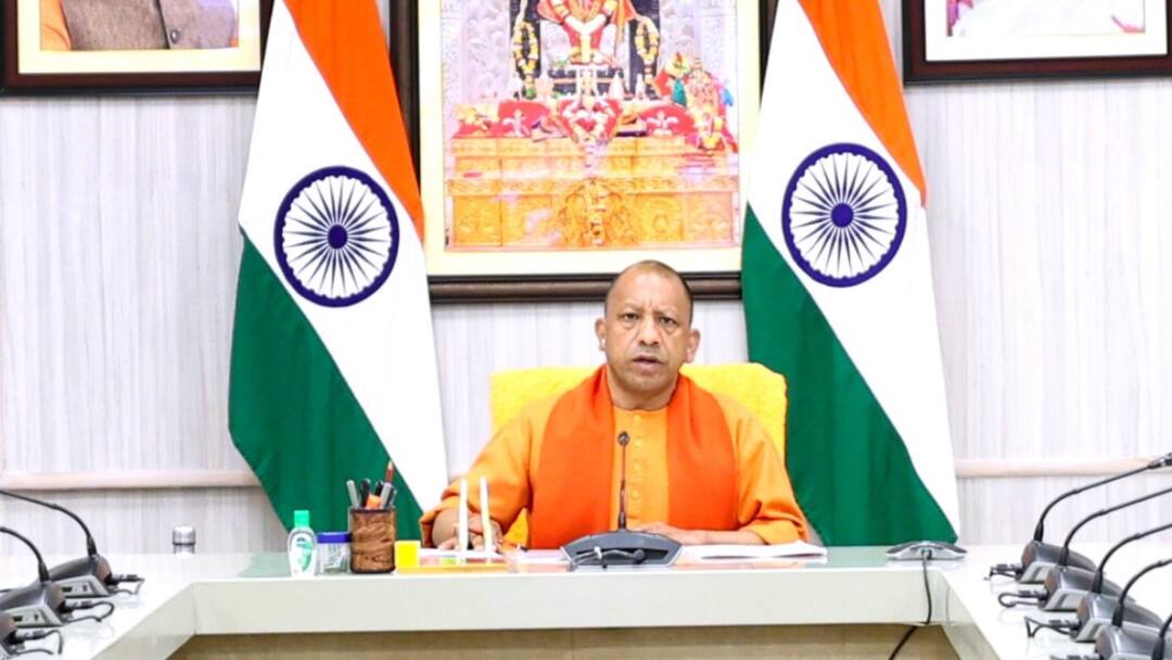 UP yogi aditayanth government give one lakh rupees to daughters of outsourced employees यूपी में इन कर्मचारियों के लिए अच्छी खबर, बेटियों को उच्च शिक्षा के लिए एक लाख रुपये देगी सरकार