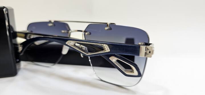 हर्षने ही रक्कम त्याच्या जवळीक व्यक्तीवर खर्च केलं होतं. त्यामध्ये २ मित्र, मैत्रीण, मामा, अनेक मंडळीकडे पैसे खर्च करत होता.