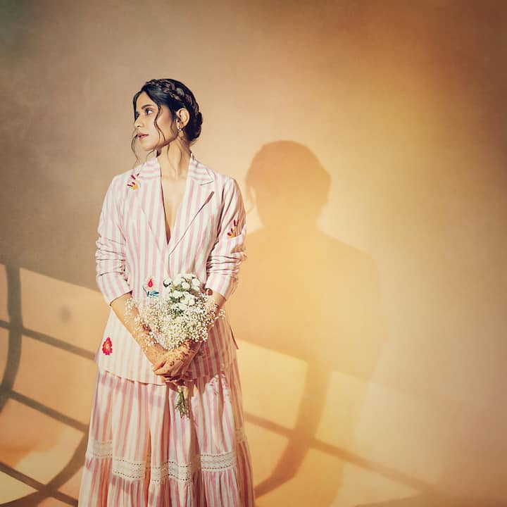 सईच्या कामाचं सातत्य आणि बॉलिवूडमध्ये तिच्या वैविध्यपूर्ण कामाच्या चर्चा कायम बघायला मिळतात.