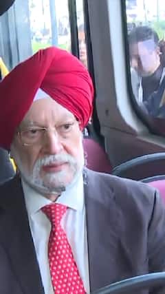 बदलाव के साथ चुनौतियों के संतुलन पर जोर | ABP SHORTS