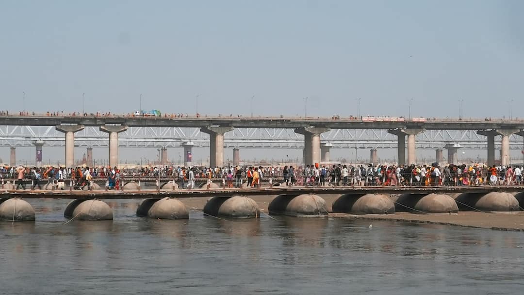 UP Weather Update: प्रयागराज, अयोध्या, वाराणसी और मथुरा में बदलेगा मौसम, जानिए आपके इलाके का हाल Uttar pradesh ka mausam Weather Update 12 February 2025 IMD Rain Alert Prayagraj Mathura Ayodhya Varanasi Noida UP Weather Update: प्रयागराज, अयोध्या, वाराणसी और मथुरा में बदलेगा मौसम, जानिए आपके इलाके का हाल