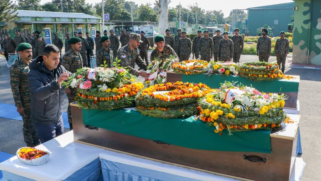 Jammu Kashmir IED Blast near akhnoor loc two soldiers martyred marriage ANN Jammu-Kashmir: LoC पर दो जवान शहीद, दोनों की 18 अप्रैल को थी शादी, घरों में पसरा मातम