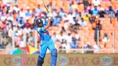 तिसऱ्या ODI सामन्यात भारत-इंग्लंडच्या खेळाडूंनी हाताला हिरव्या रंगाची पट्टी का बांधली, जाणून घ्या कारण