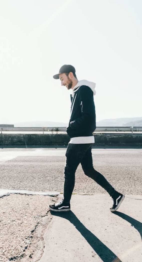 आम वॉक से कितनी अलग होती है स्पेस वॉक?