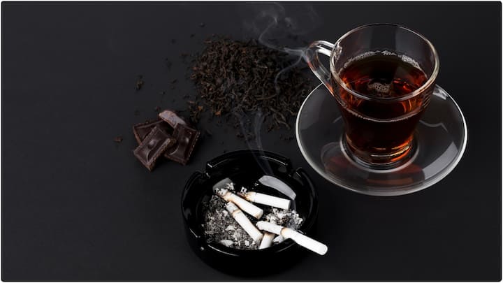 ఆఫీస్​లో టీ బ్రేక్ తీసుకుని.. చాలామంది చేసే మిస్టేక్ ఏంటి అంటే స్ట్రెస్ వదిలించుకోవడం కోసం టీ తాగుతూ.. సిగరెట్ కూడా కాలుస్తూ ఉంటారు. (Image Source : Envato)