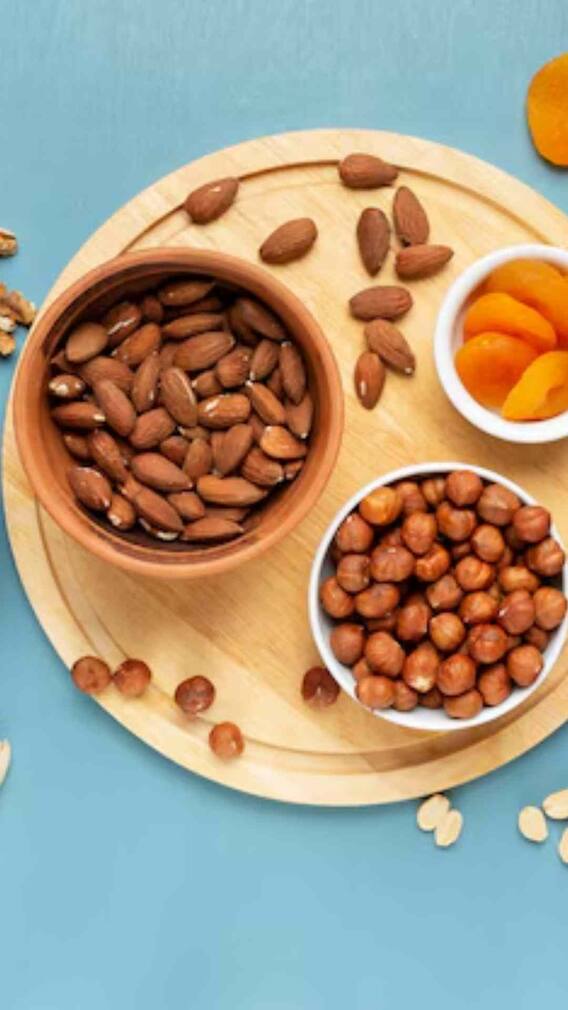 गर्मी में नहीं खाना चाहिए ये ड्राई फ्रूट