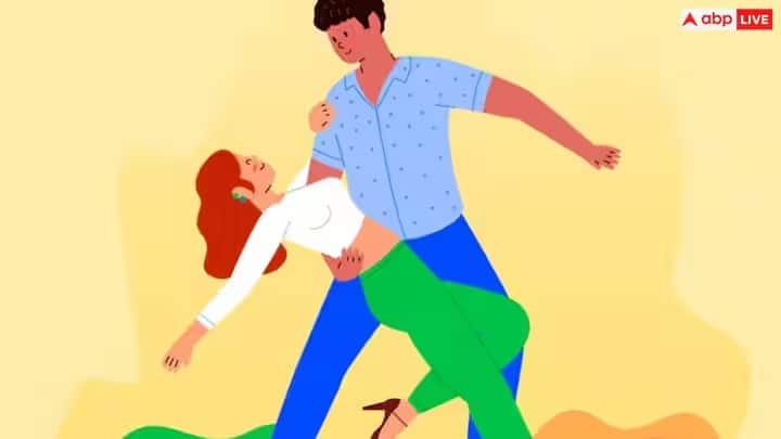 ડિહાઇડ્રેશનના કારણે પણ આવું થઇ શકે છે. જાતને હાઇડ્રેટેડ રાખવી  ખૂબ જ જરૂરી છે. ઘણા લોકો એવા છે જે  દિવસ દરમિયાન પુરતુ પાણી પીતા નથી  એટલે કે દરેક વ્યક્તિએ 3 લિટર પાણી પીવું જોઈએ અથવા તેના શરીર પ્રમાણે અને જરૂરિયાત મુજબ પાણી પીતા રહેવું જોઇએ. પરંતુ  પાણી  ન પીવાથી પણ હાર્ટ અટેક આવી શકે છે.