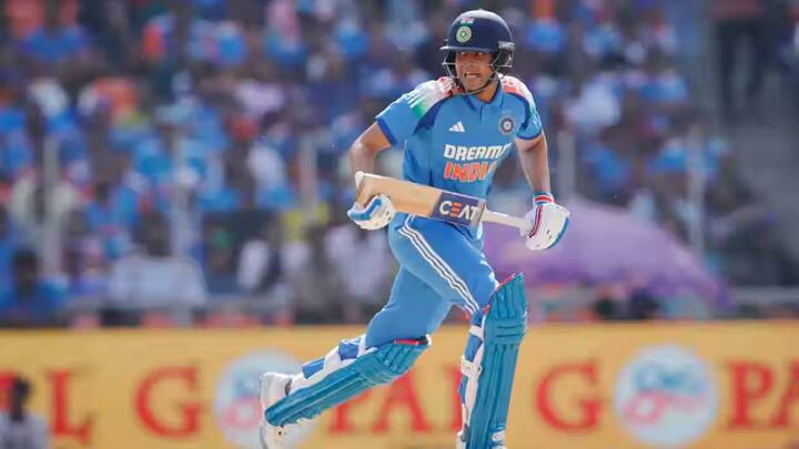 আমদাবাদের নরেন্দ্র মোদি স্টেডিয়ামকে একেবারে হাতের তালুর মতো চেনেন শুভমন গিল। সেই মাঠেই ফের একবার জ্বলে উঠল তাঁর ব্যাট