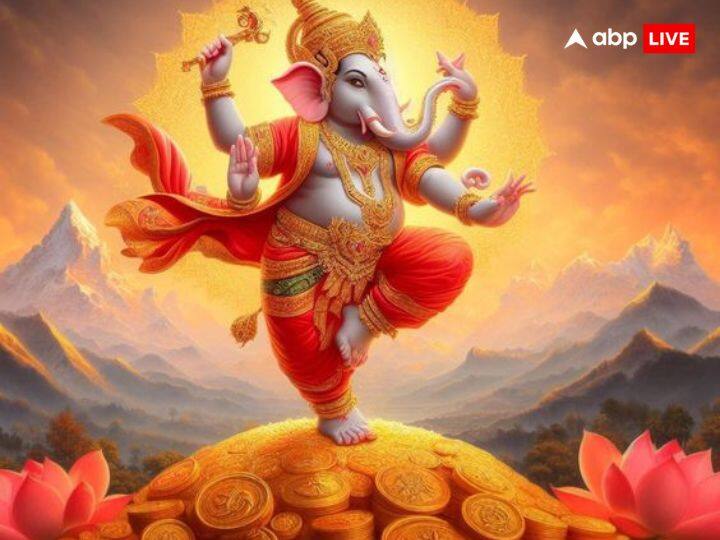 पारिवारिक जीवन में सुख-शांति के लिए घर में गणेश जी की चांदी की मूर्ति स्थापित करें. साथ ही इस दिन गणेश जी को पांच हल्दी की गांठ अर्पित करें.