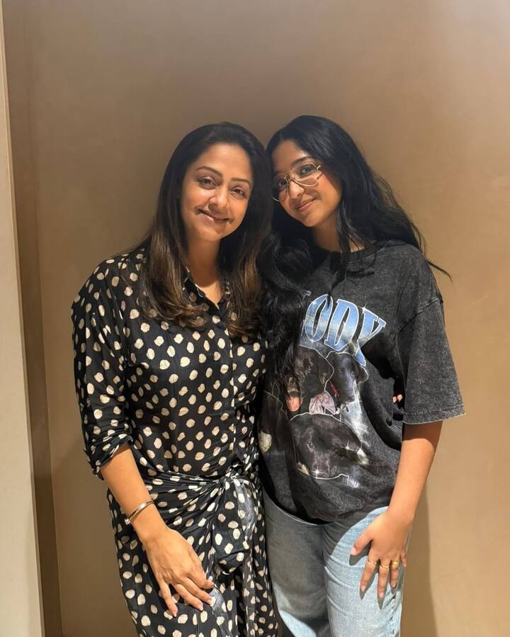 She shared a series of photos from her trip, including a special moment with Tamil actor Jyotika, whom she considers a childhood icon.