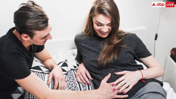 अपने शरीर को आवश्यक पोषक तत्व प्राप्त करने में मदद करने के लिए मांस, मेवे, बीज, अनाज, फलियाँ, फल और सब्ज़ियां जैसे विभिन्न प्रकार के स्वस्थ खाद्य पदार्थ खाएं.