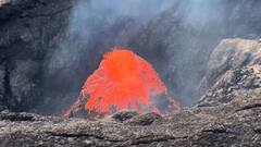 Kilauea Volcano: ছোট্ট হাঁ মুখ, তার এত তেজ? অগ্ন্যুৎপাতের ভয়ঙ্কর দৃশ্য, ৩০০ ফুট উঠল লাভার ফোয়ারা