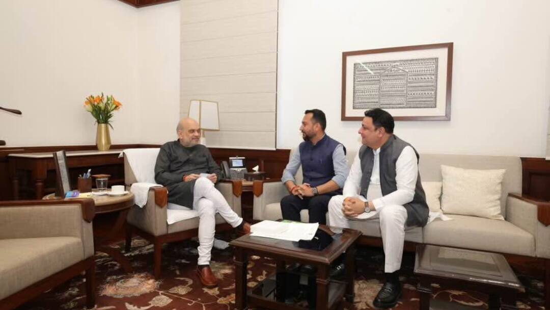 हिमाचल की राजनीति में बड़ी हलचल? अमित शाह से मिले सुधीर शर्मा और आशीष शर्मा Himachal BJP Leader Sudhir Sharma And Ashish Sharma Meets Amit Shah In Delhi ANN हिमाचल की राजनीति में बड़ी हलचल? अमित शाह से मिले सुधीर शर्मा और आशीष शर्मा