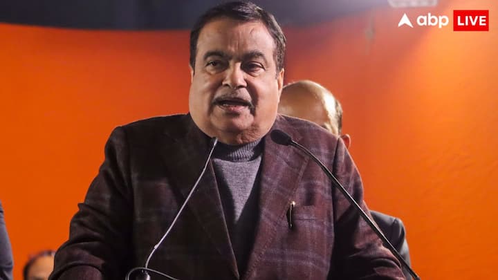 सर्वे में बाकी नेताओं को भी जनता का समर्थन मिला. 14.6% लोगों ने नितिन गडकरी को, 5.5% लोगों ने राजनाथ सिंह को और 3.2% लोगों ने शिवराज सिंह चौहान को अगला प्रधानमंत्री बनाने की इच्छा जताई. खास बात ये है कि अगस्त 2024 में योगी आदित्यनाथ को 18.8% समर्थन मिला था जो अब बढ़कर 25.3% हो गया है. वहीं अमित शाह और योगी आदित्यनाथ के बीच ज्यादा अंतर नहीं देखा गया.