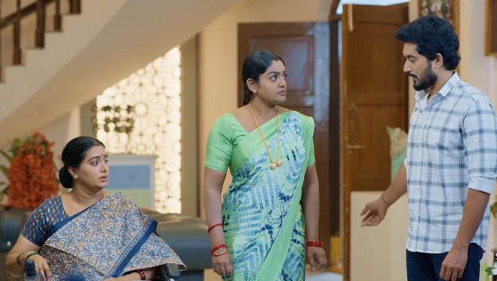 మీరు ఇక్కడికి వస్తారని తెలుసు. మీరు మాట్లాడటం అయితే ఇంటికి వెళ్లండి. నేను మాట్లాడి వస్తానంటూ పంపేస్తాడు.(Image Credit: Disney Plus Hotstar/ Star Maa)