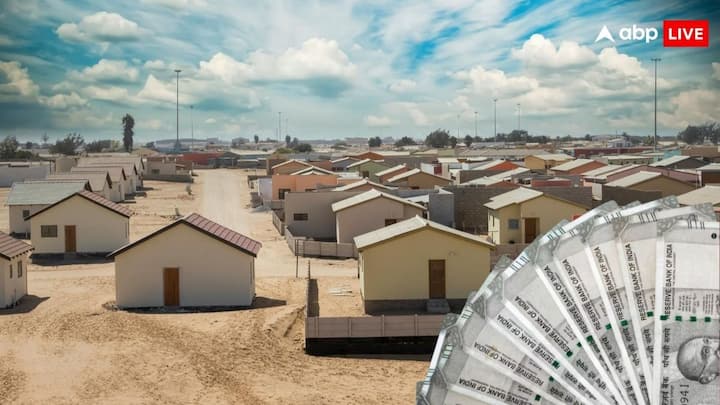 PM Awas Yojana Eligibility: पीएम आवाय योजना के लिए तय की गई हैं पात्रताएं. जानें महीने की कितनी कमाई करने वाले लोग कर सकते हैं प्रधानमंत्री आवास योजना आवेदन.