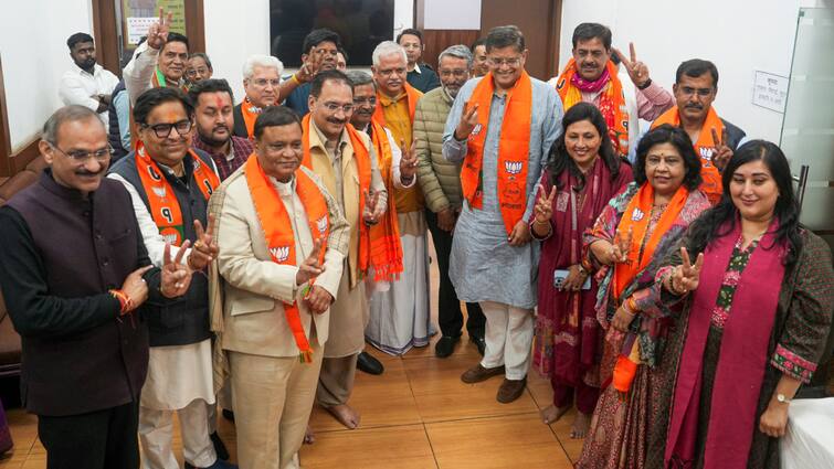 Delhi BJP Government May Not Have Deputy CM, What This Means for the City's Politics દિલ્હીની રાજનીતિનું સસ્પેન્સ ખતમ: દિલ્હીમાં ભાજપ ડેપ્યુટી સીએમ બનાવશે કે નહીં? ચિત્ર થયું સ્પષ્ટ
