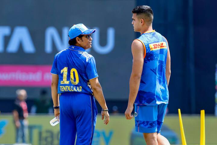 এই বিষয়ে যে কথা হয়, সেটা একেবারেই অস্বীকার করেননি অর্জুন। তবে চাপের বোঝা নয়, বরং তিনি খেলাটা উপভোগ করতেই বেশি আগ্রহী।