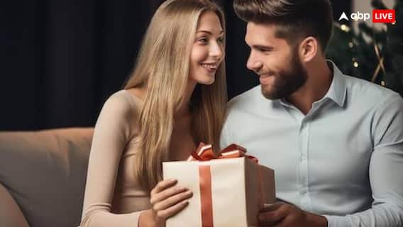 सिर्फ गर्लफ्रेंड ही क्यों बॉय फ्रेंड के लिए इस Valentine Day को बनाएं खास, प्यार से दें ये जबरदस्त उपहार सिर्फ गर्लफ्रेंड ही क्यों बॉय फ्रेंड के लिए इस Valentine Day को बनाएं खास, प्यार से दें ये जबरदस्त उपहार